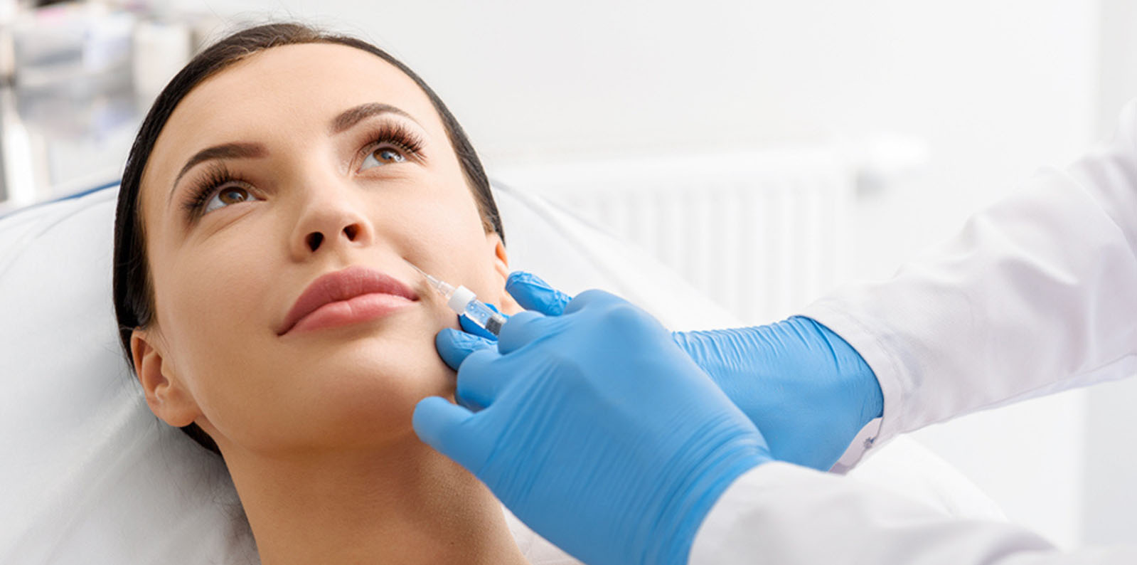Conoce nuestro curso de Rejuvenecimiento facial con Ácido Hialurónico